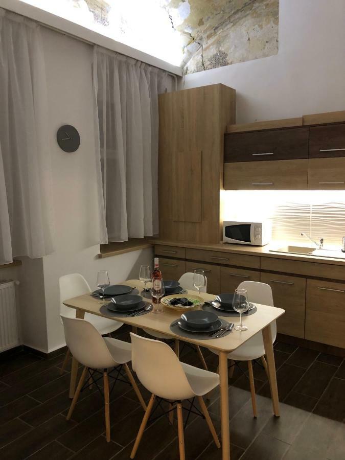 Pr Apartman Eger Exterior photo